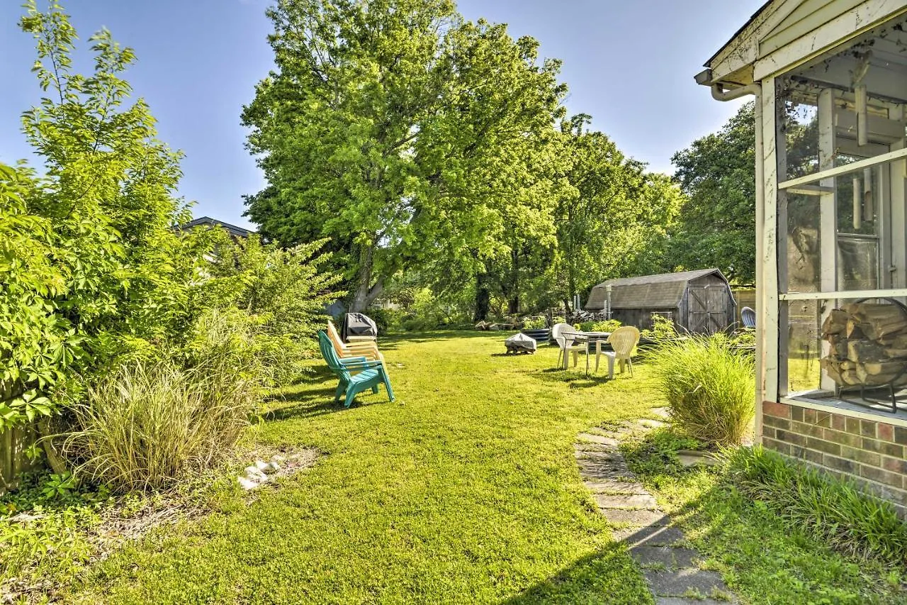 Evolve High-End Home On Lake 1 Block To Coast! Holiday home Virginia Beach