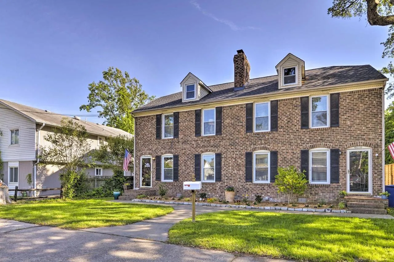 Holiday home Evolve High-End Home On Lake 1 Block To Coast! United States