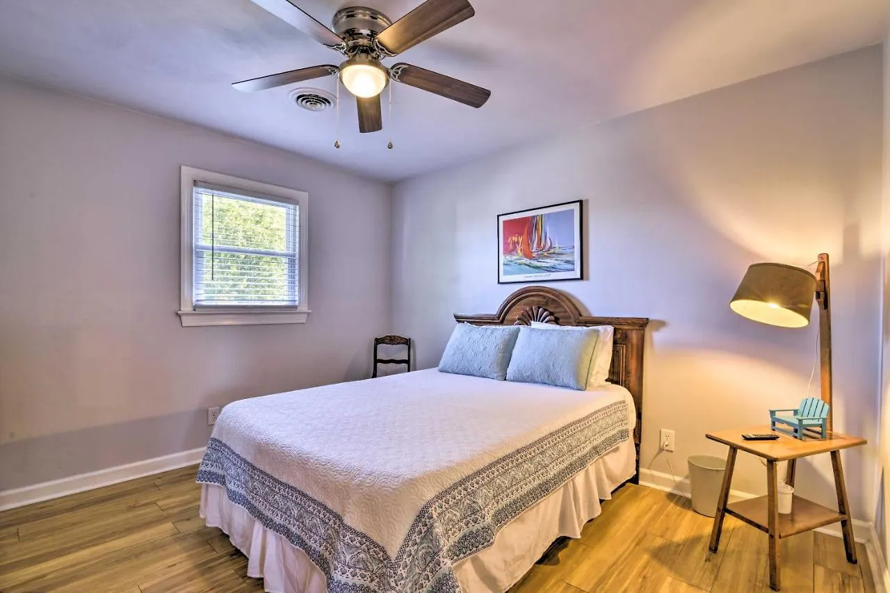 Evolve High-End Home On Lake 1 Block To Coast! Virginia Beach